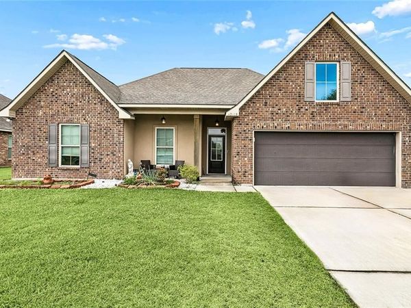 42169 BRODERICK Avenue , Ponchatoula, LA 70454