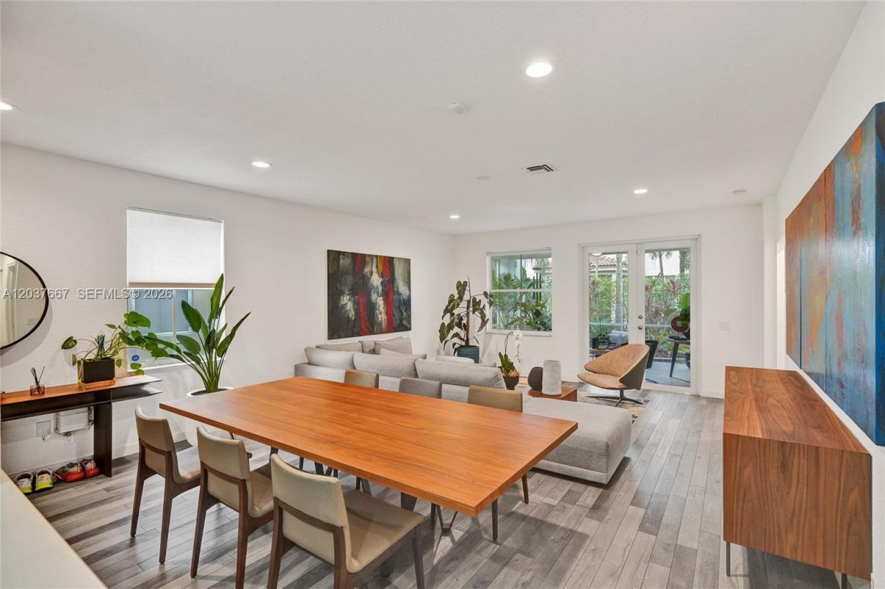 1725 Winterberry Ln, Weston, FL 33327 Photo