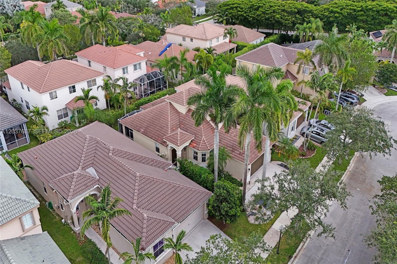 1725 Winterberry Ln, Weston, FL 33327 Photo