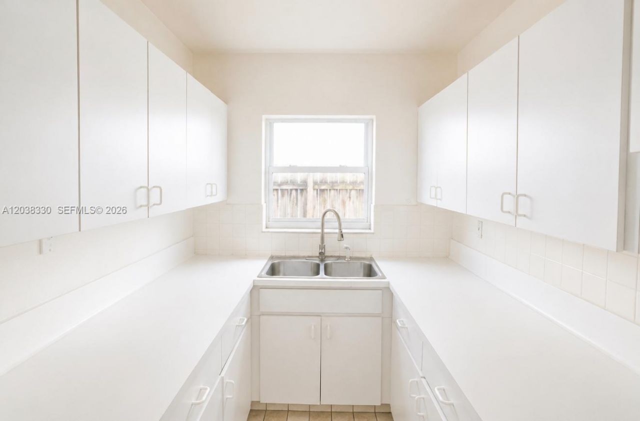 7271 Gary Ave, Unit 4, Miami Beach, FL 33141 Photo