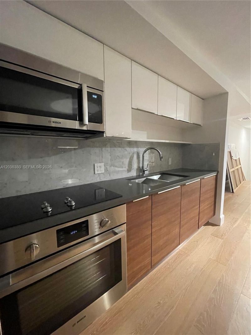 601 NE 27th St , Unit 201, Miami, FL 33137 Photo
