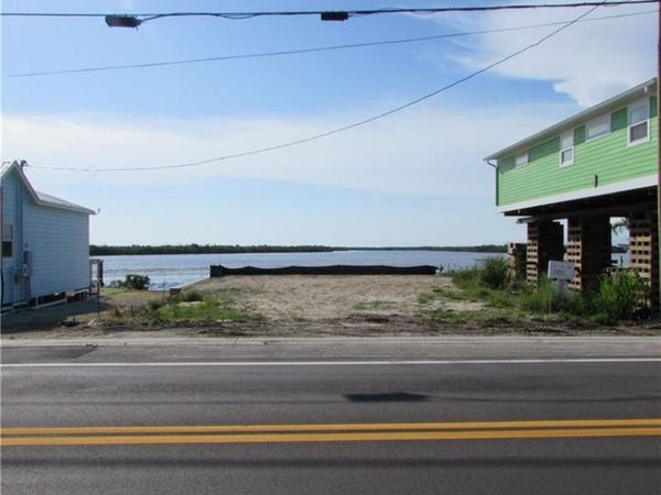 4748 Pine Island RD NW, MATLACHA, FL 33993