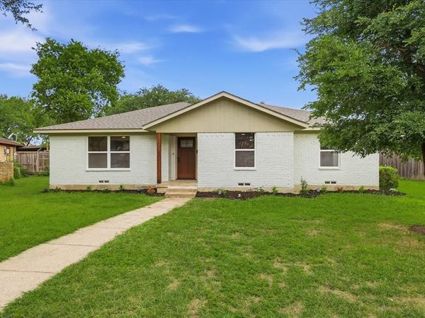 6333 Symphony Lane , Dallas, TX 75227