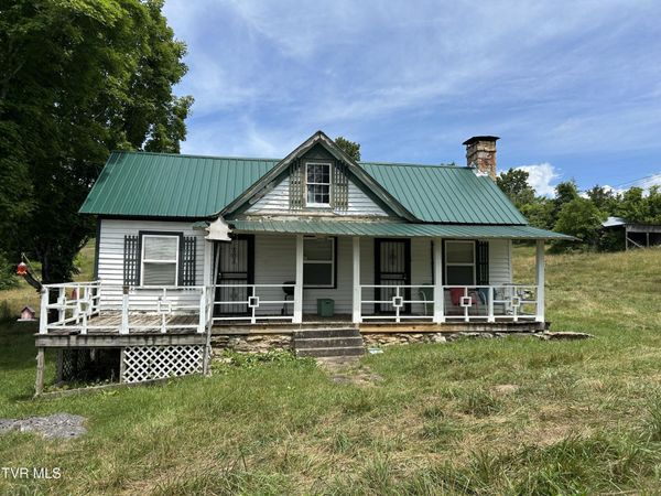 2088 Clinch Valley Road, Thorn Hill, TN 37881