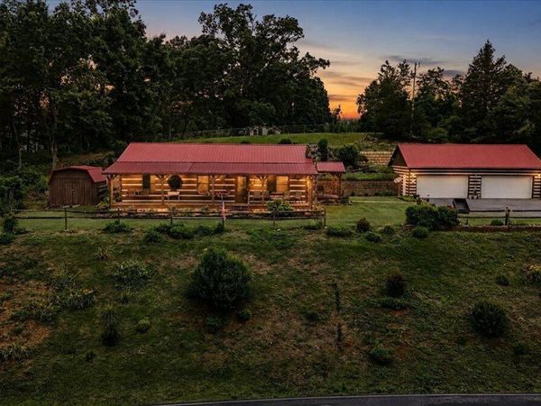 271 Caney Creek Road, Rogersville, TN 37857