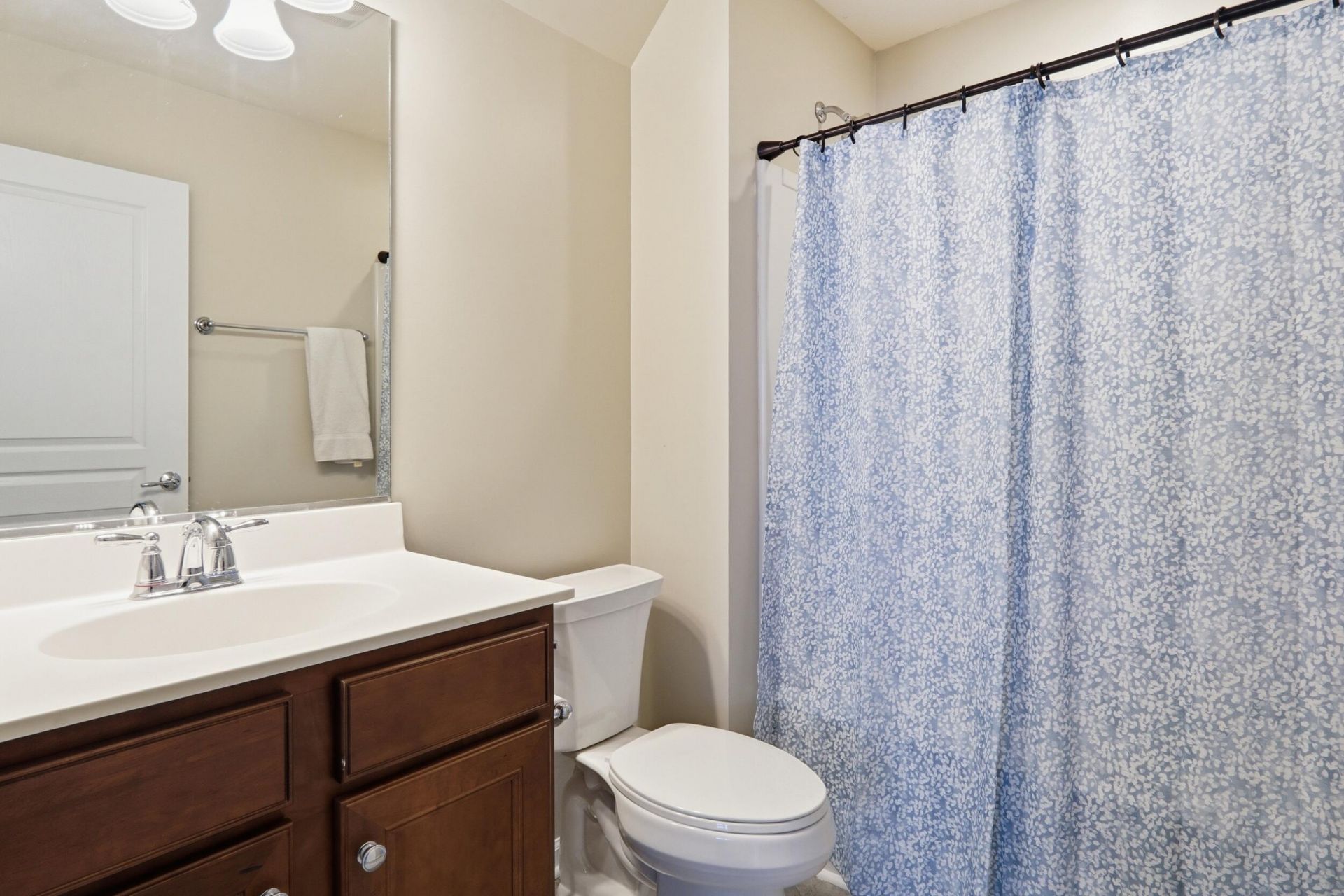 554 Tranquil Waters Way Photo 21