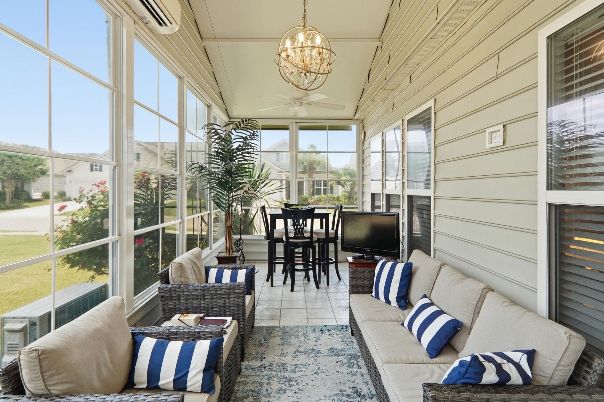 554 Tranquil Waters Way Photo 33
