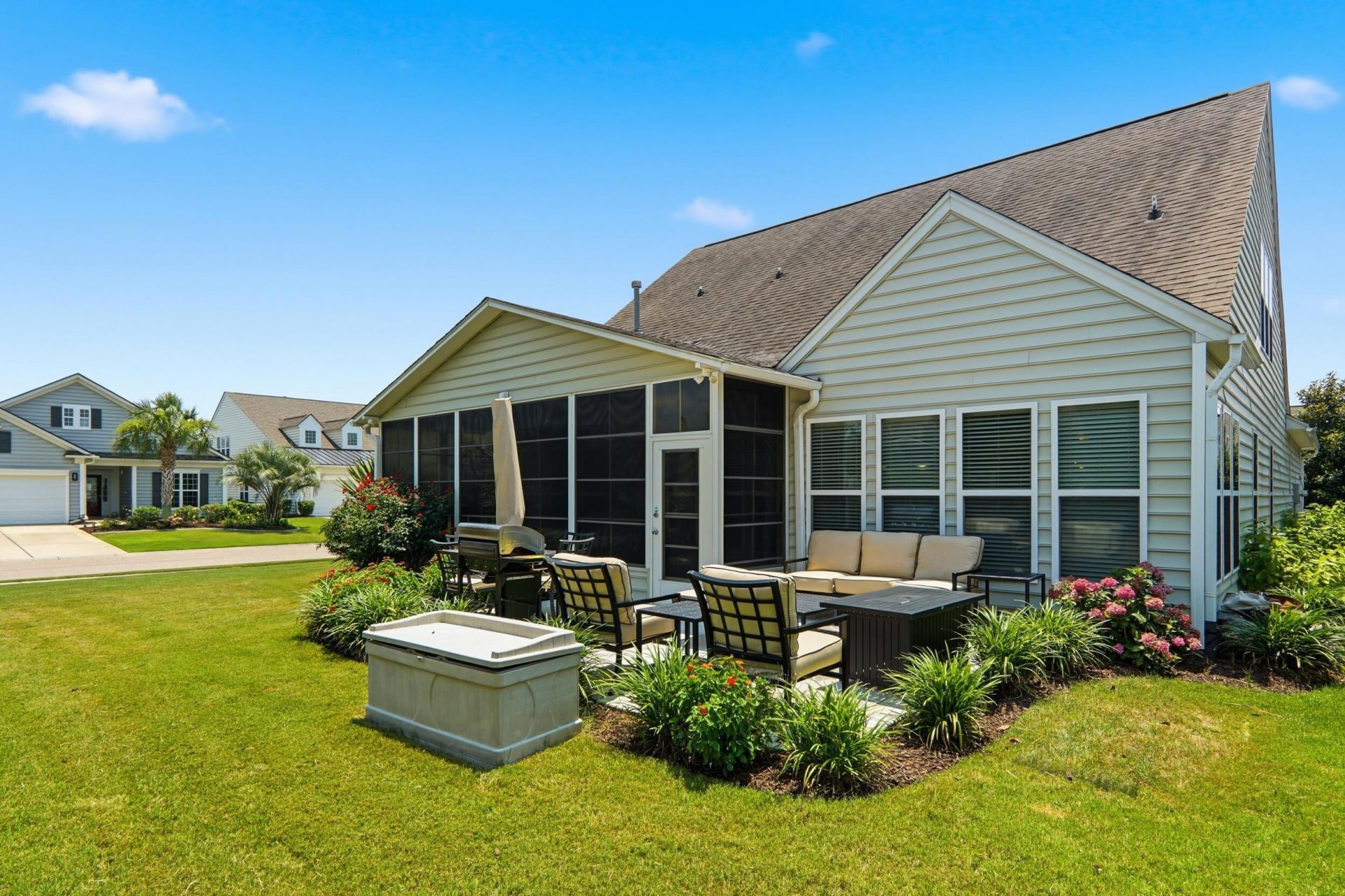 554 Tranquil Waters Way Photo 37