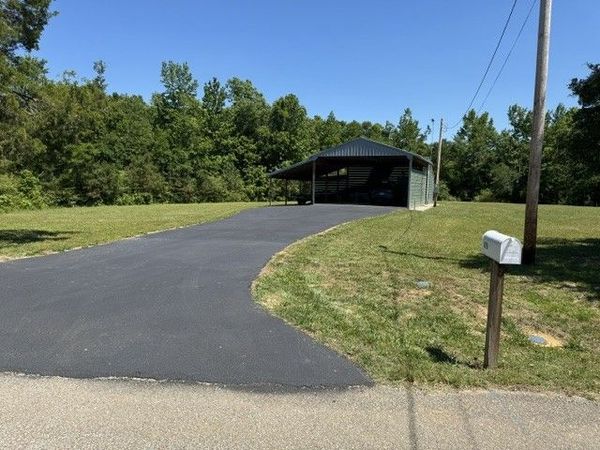 149 Horseshoe Bend Rd , Linden, TN 37096