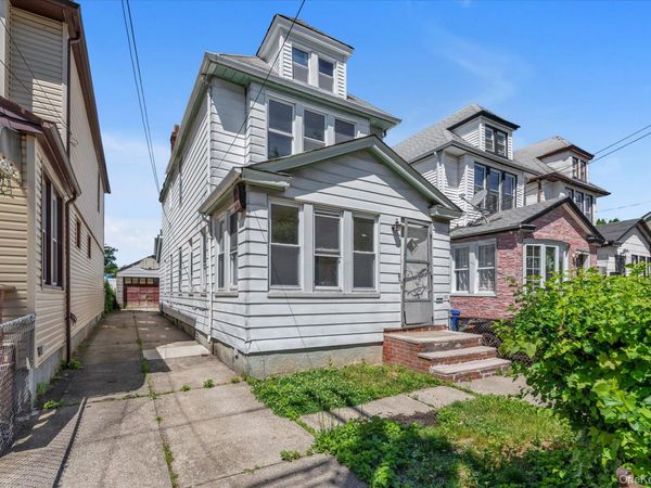 11232 196th Street , Saint Albans, NY 11412