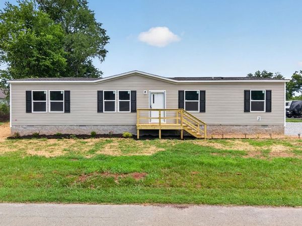 198 C Ray Ward St, Doyle, TN 38559