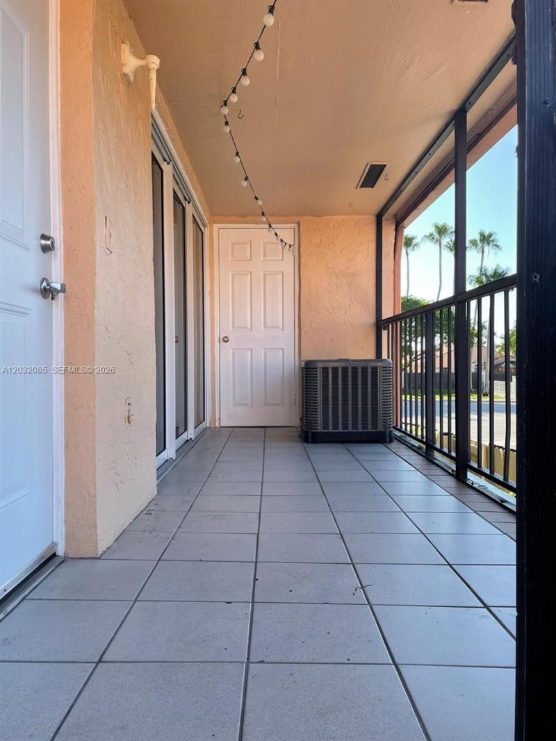 8604 SW 156th Pl, Unit 330, Miami, FL 33193 Photo