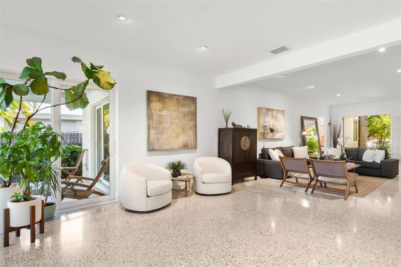 365 N Shore Dr , Miami Beach, FL 33141 Photo