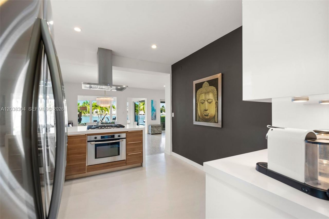 365 N Shore Dr , Miami Beach, FL 33141 Photo