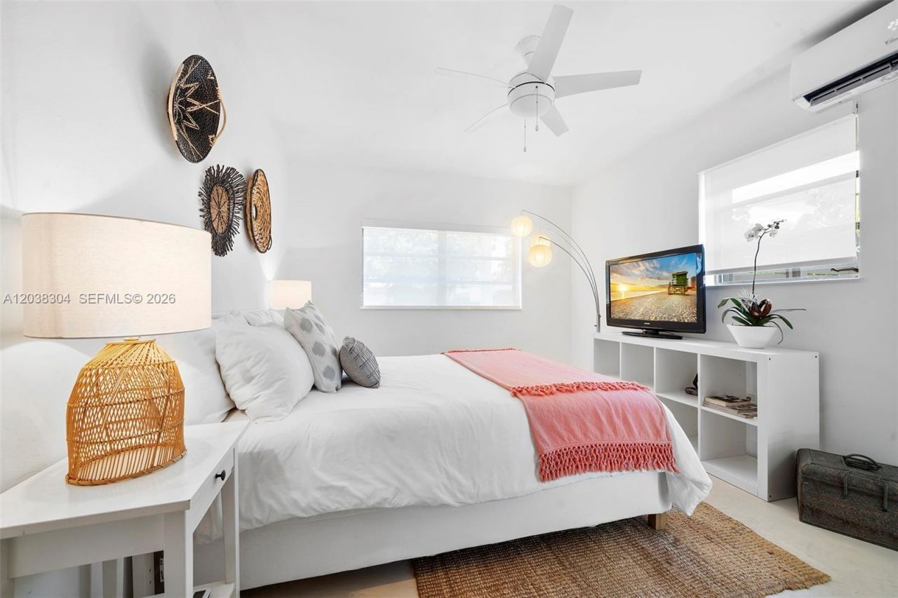 365 N Shore Dr , Miami Beach, FL 33141 Photo