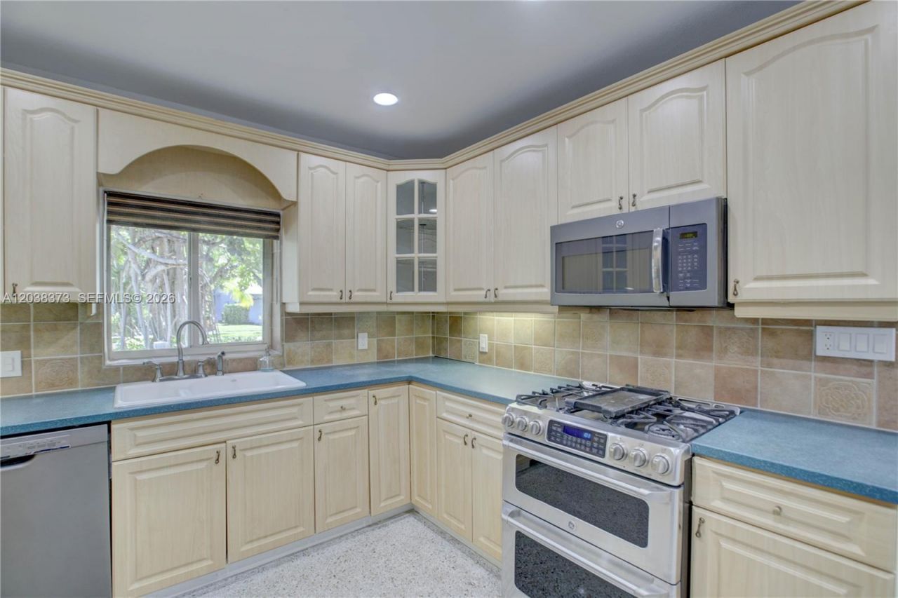 616 SW 11th Ct , Fort Lauderdale, FL 33315 Photo