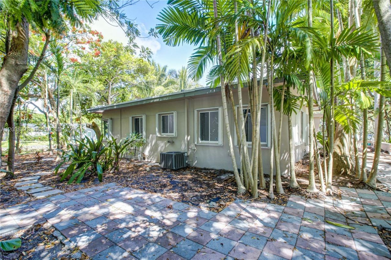 616 SW 11th Ct , Fort Lauderdale, FL 33315 Photo