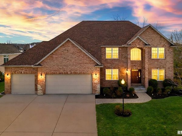 5900 W EAGLECREEK Drive, Peoria, IL 61615