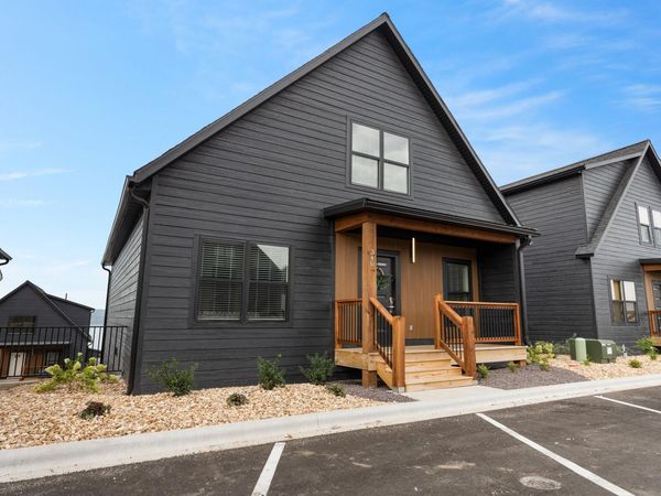 340 Poolside Pass , Unit 16, Hollister, MO 65672