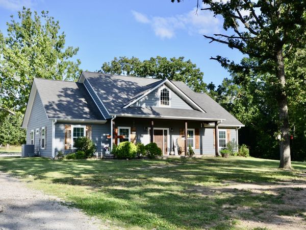 8073 Jasmine Drive , Neosho, MO 64850