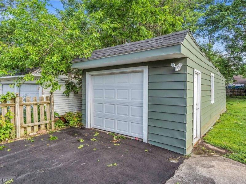 3716 Bader Avenue , Cleveland, OH 44109 Photo 29