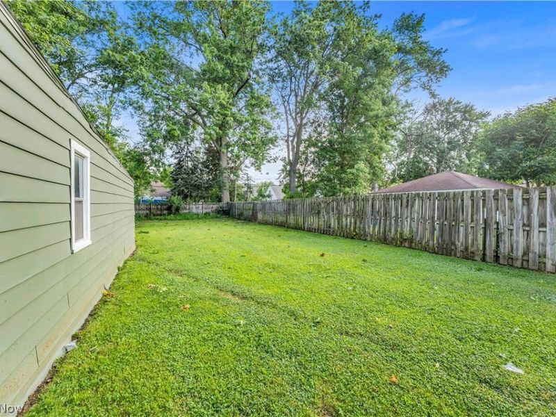 3716 Bader Avenue , Cleveland, OH 44109 Photo 32