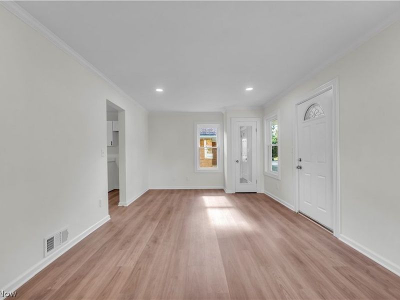 3716 Bader Avenue , Cleveland, OH 44109 Photo 9