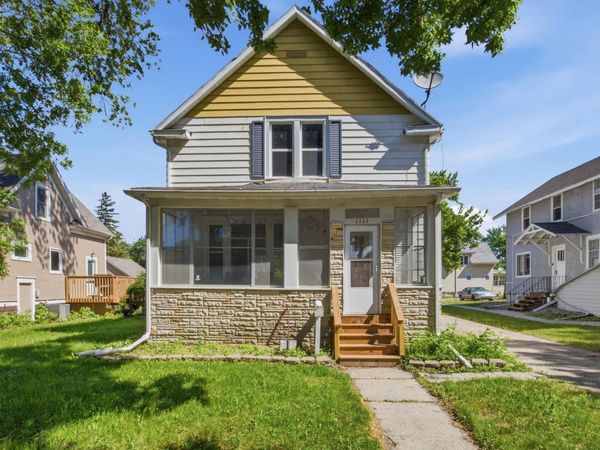 1111 8th Avenue N, Fargo, ND 58102