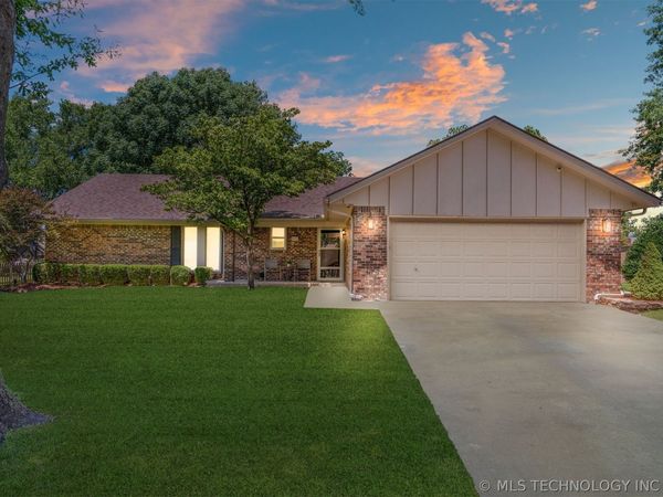 8404 Millwood Circle , Broken Arrow, OK 74011