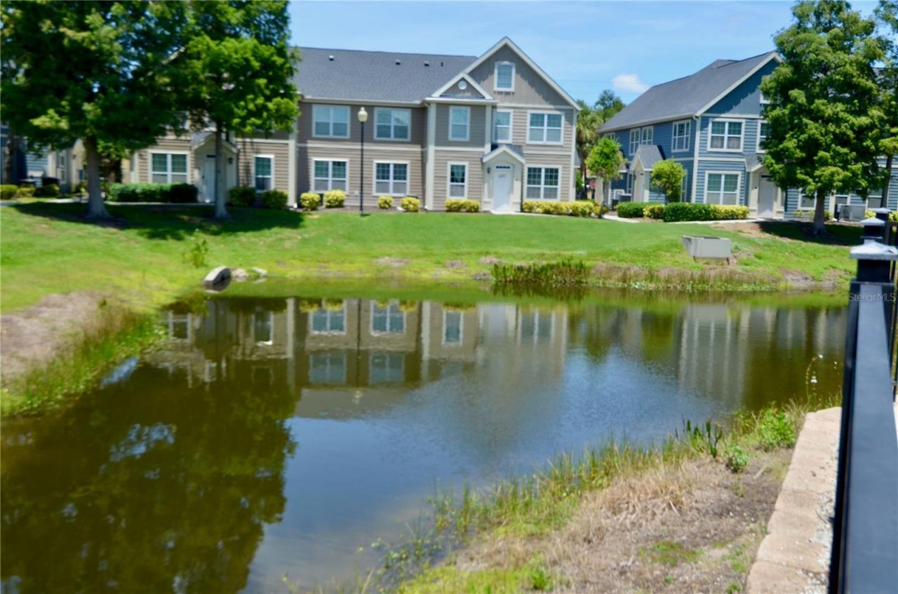 5621 Bidwell Parkway, Unit 202, Sarasota, FL 34233 Photo