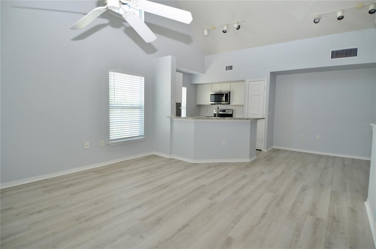 5621 Bidwell Parkway, Unit 202, Sarasota, FL 34233 Photo