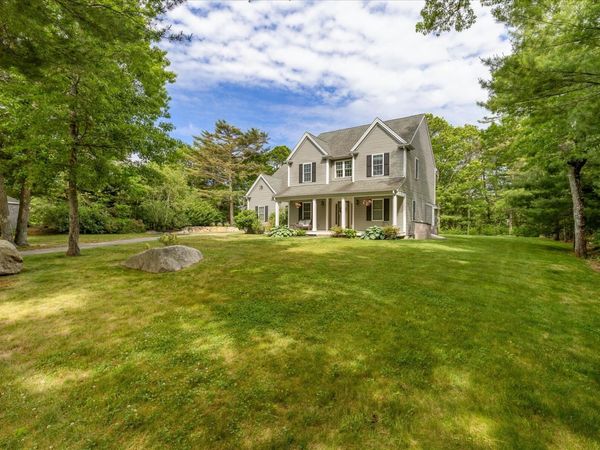 11 Dawe Lane , Buzzards Bay, MA 02532