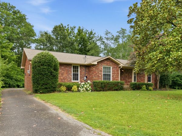 118 Carriage Dr , Nashville, TN 37221