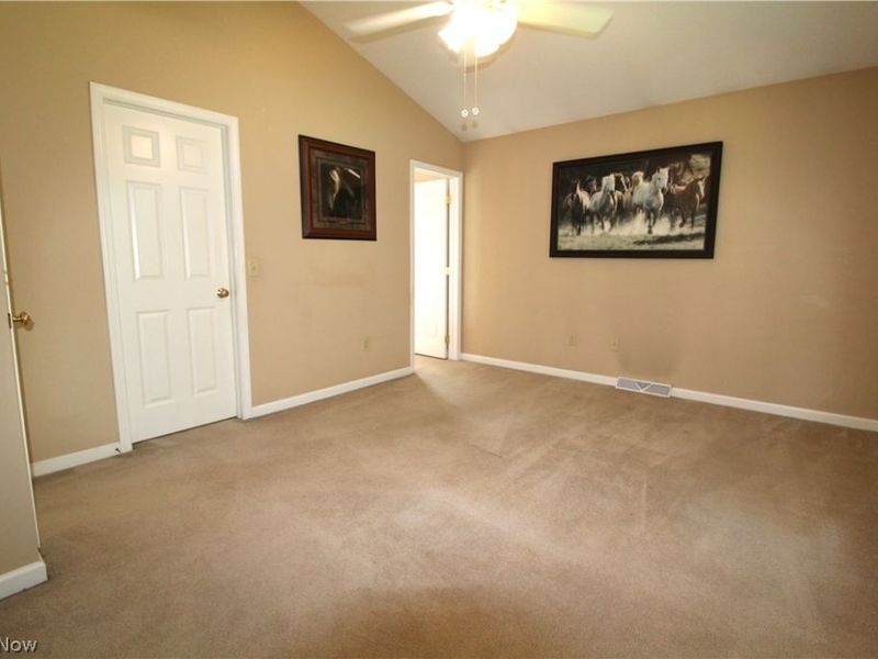 13 Hedgerows, New Middletown, OH 44442 Photo 19