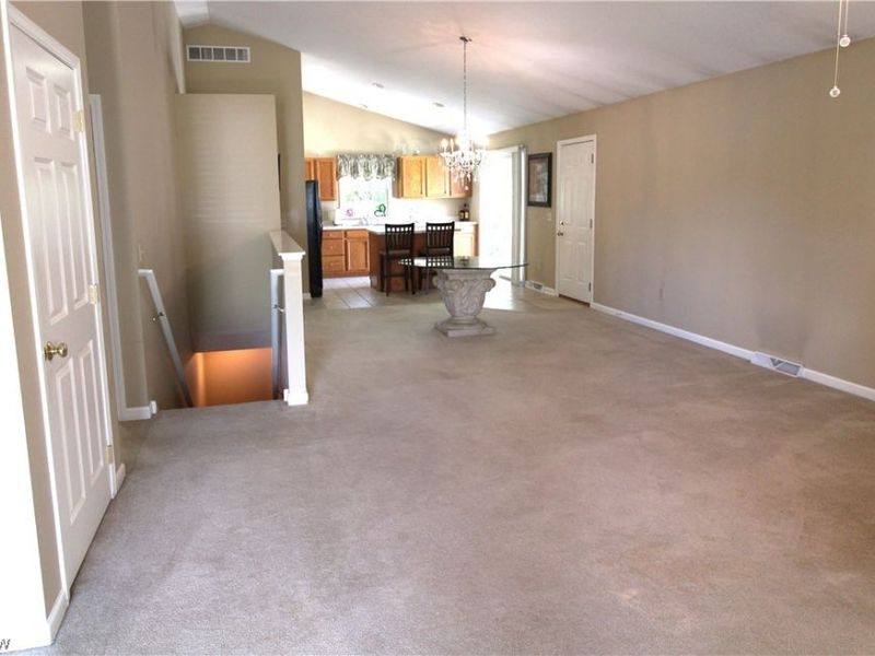 13 Hedgerows, New Middletown, OH 44442 Photo 6