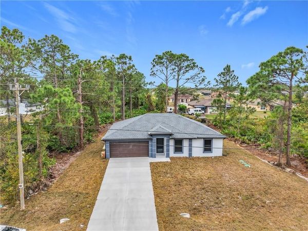 2607 8th ST SW, LEHIGH ACRES, FL 33976