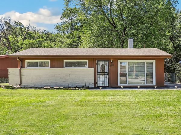 709 163rd Street , Calumet City, IL 60409