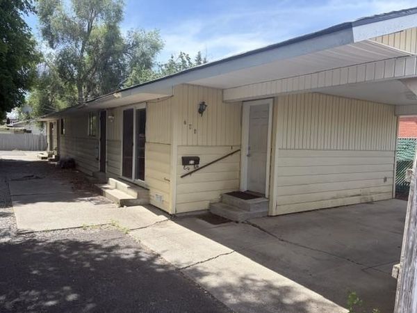 704 E QUEEN Ave, Spokane, WA 99207