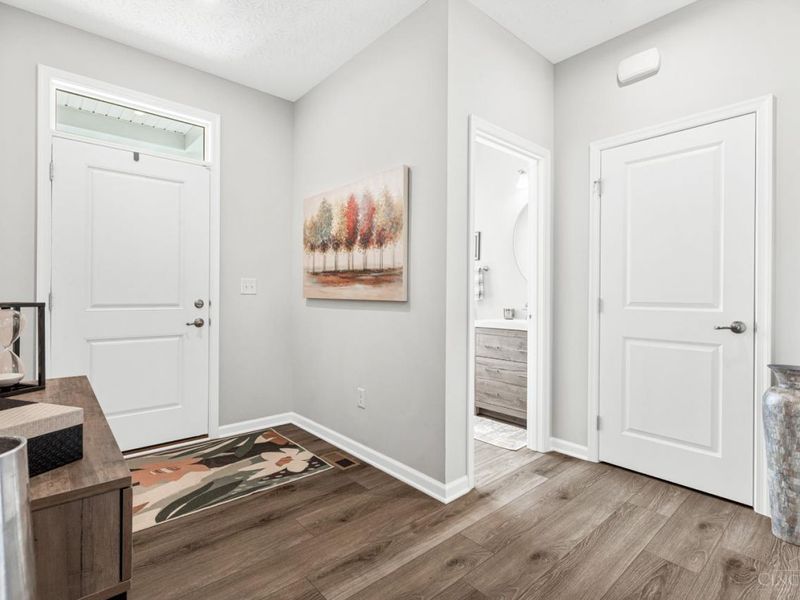 5994 Outlook Court, Hamilton Twp, OH 45152 Photo 7