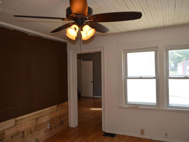 166 E Main Street, New London, OH 44851 Photo 17