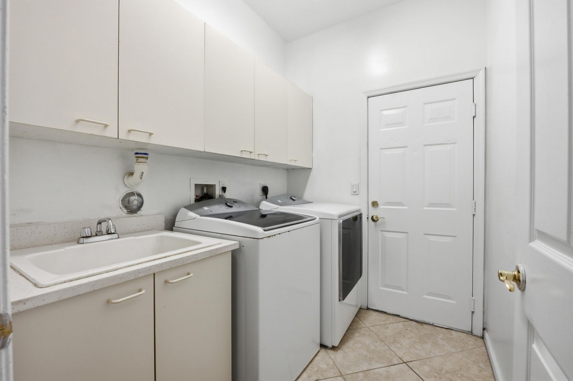 16918 SW 16th Street, Pembroke Pines, FL 33027 Photo