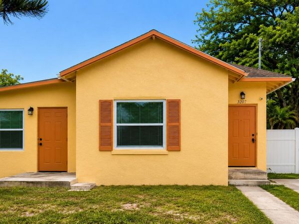 3207 Pinewood Avenue, West Palm Beach, FL 33407