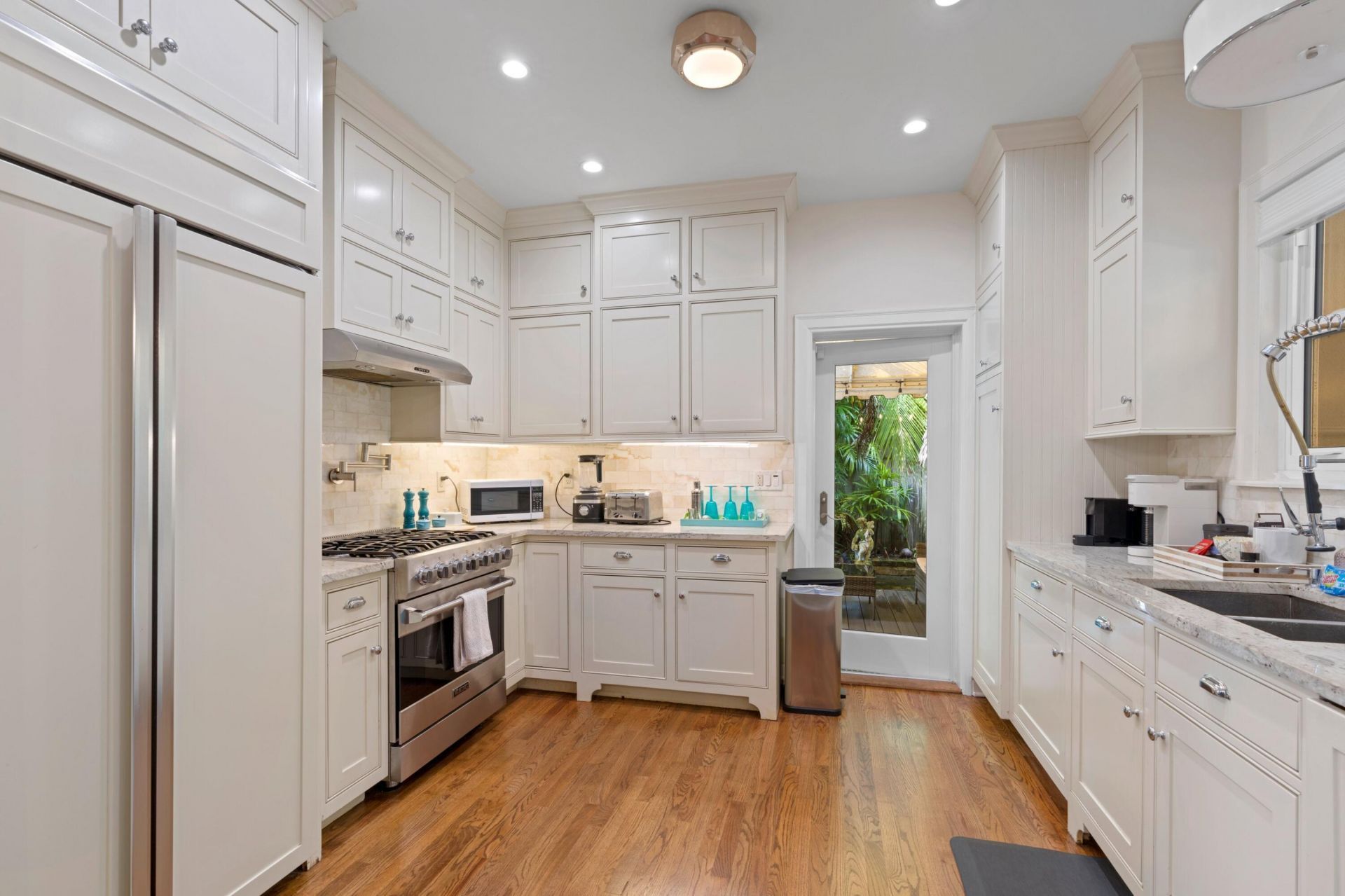 733 Sunset Road, West Palm Beach, FL 33401 Photo