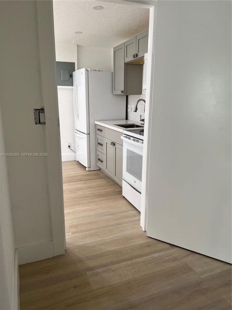 16601 SW 83rd Ct, Unit #3, Palmetto Bay, FL 33157 Photo