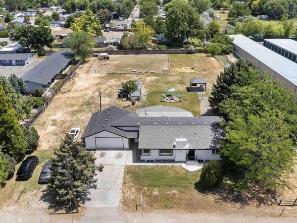 3819 S Montana, Caldwell, ID 83605