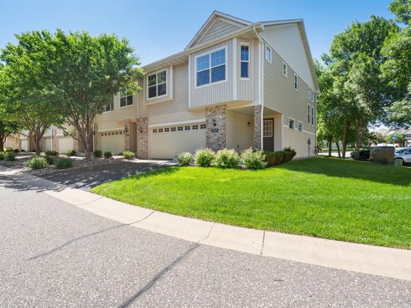 11627 Prospect Curve, Woodbury, MN 55129