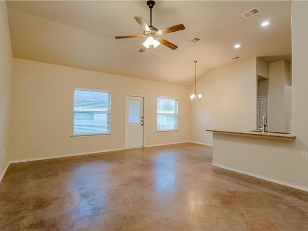 421 Jack Rabbit LN , Unit B, Buda, TX 78610