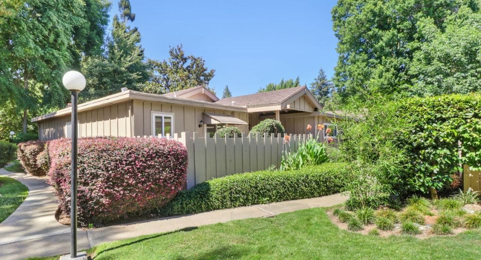 815 Commons Dr, Sacramento, CA 95825 Photo