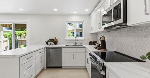 815 Commons Dr, Sacramento, CA 95825 Photo