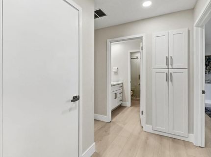 815 Commons Dr, Sacramento, CA 95825 Photo